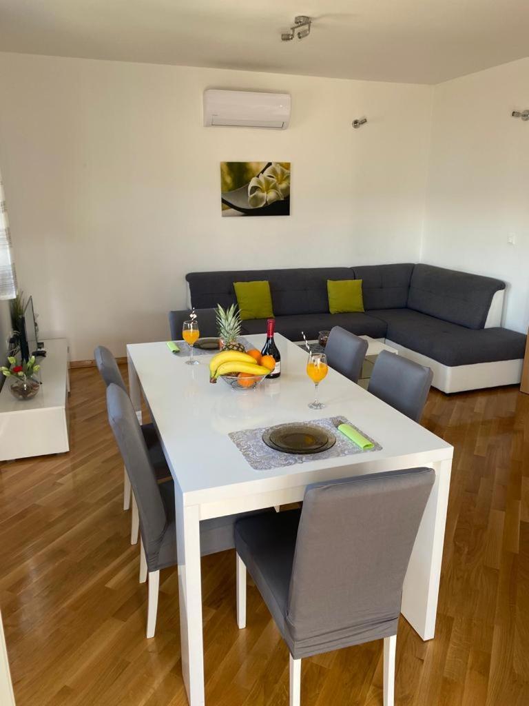 Dina Apartment Trogir Luaran gambar